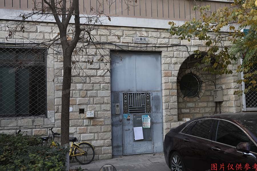 昌平区回龙观镇龙禧苑云趣园二区1号楼4层1单元401