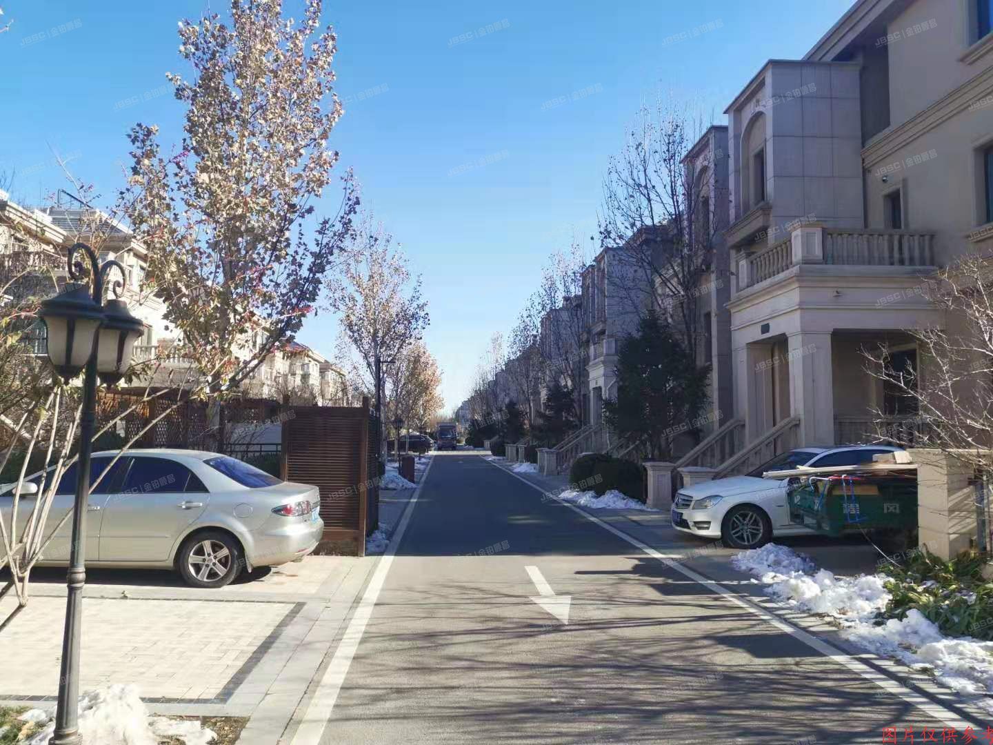 顺义区 坤安路2号院3号楼-1至3层3室（鲁能7号别墅）