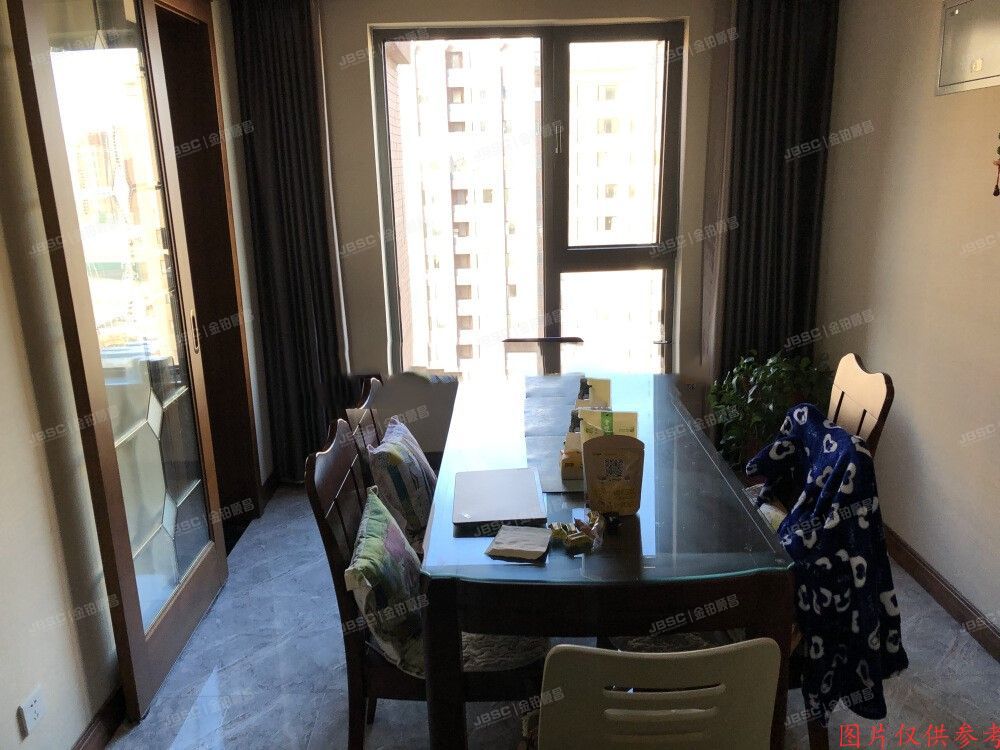 海淀区文龙家园一里7号楼15层2单元1501（世华龙樾）