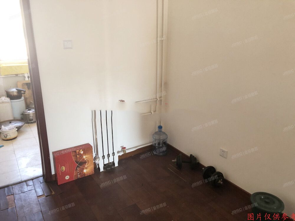 延庆区 张山营镇龙聚小区15号楼3层205号