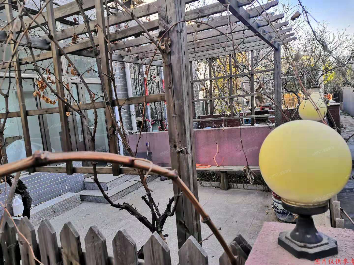 大兴区黄村镇香留园316号楼1至3层3（翡翠城二期）