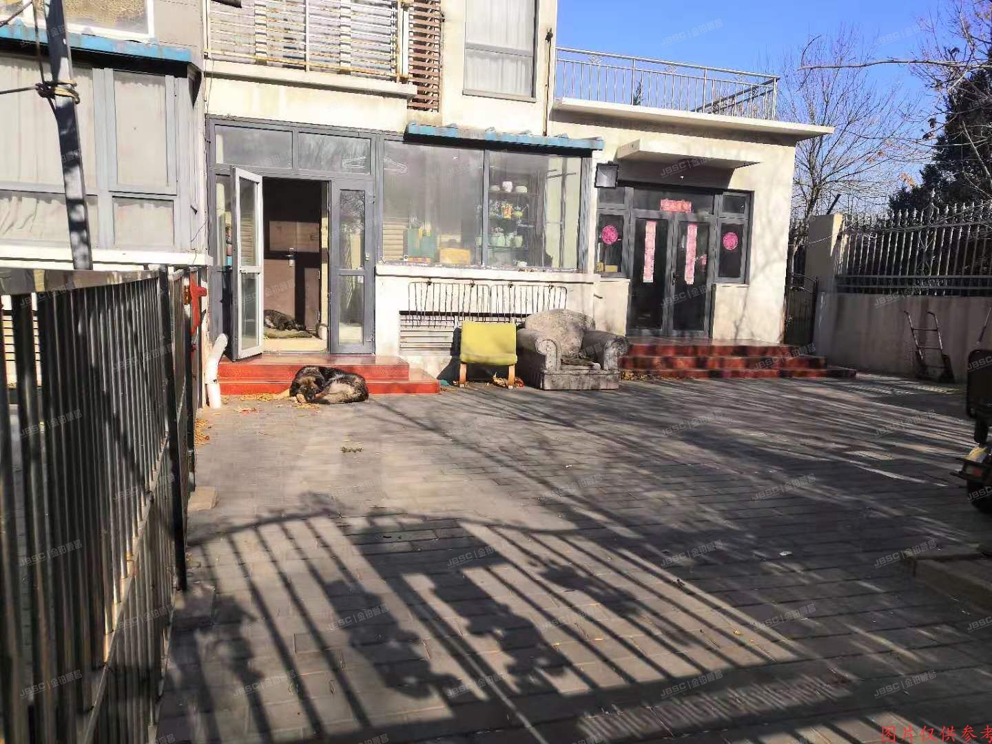 大兴区金惠园二里10号楼1至2层101（风景翠园）