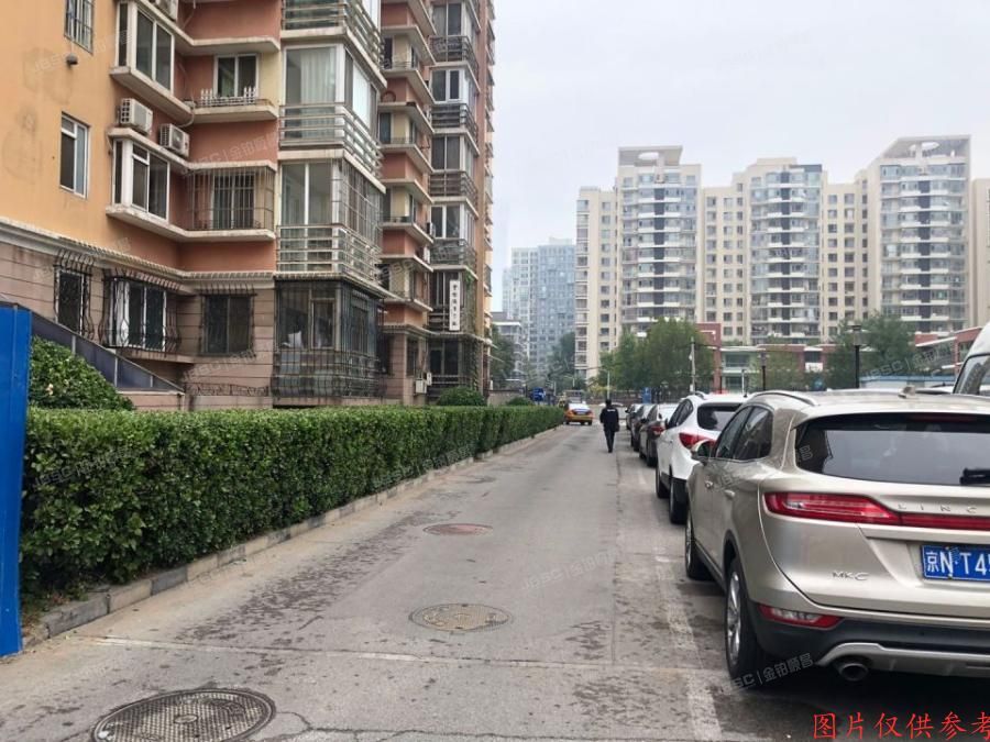 朝阳区 九龙山家园2号楼20层3门2004号（九龙花园）