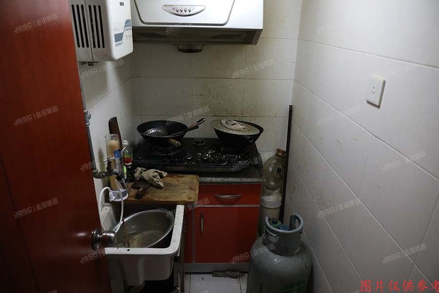 海淀区文慧园路6号1号楼1层C148（五月华庭）