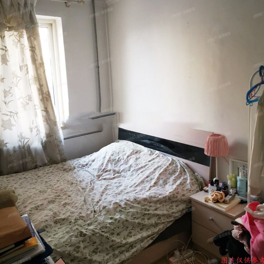 房山区良乡北西河沿30号2号楼2层1-121（西潞北大街二中家属楼）