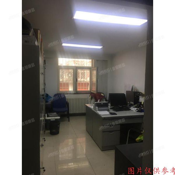 朝阳区东大桥路19号楼南1至2层（芳草地西街）