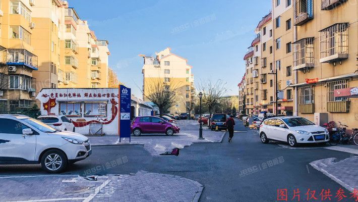 门头沟区 滨河路德露苑14号楼2层1单元201号