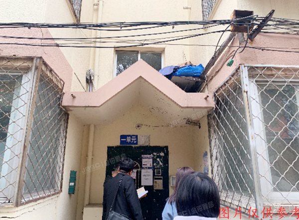 朝阳区 北沙滩5号楼2层1门202（中和家园小区）