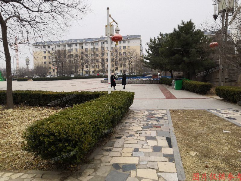 房山区  世界名园13号楼2单元402室