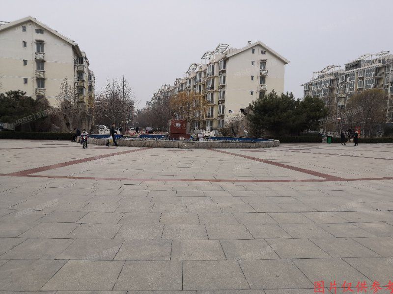 房山区  世界名园13号楼2单元402室