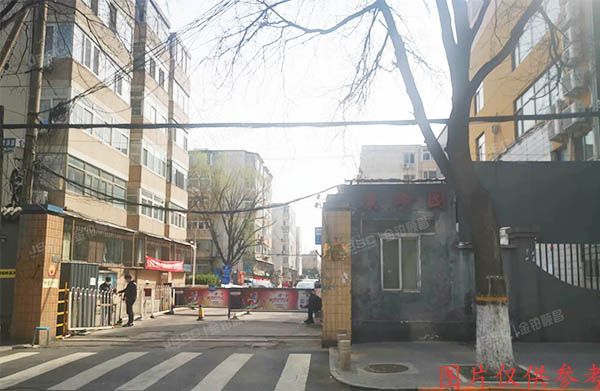 丰台区 康泽园1号楼1层5单元103