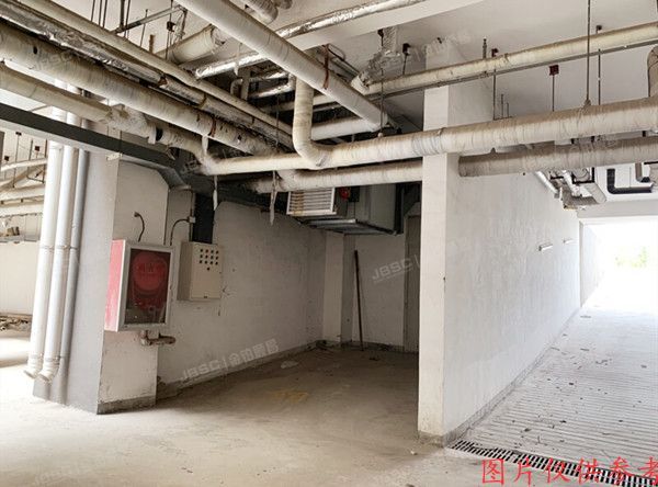 经济技术开发区荣京西街8号院1号楼-1至8层101（经开荣京道）综合楼