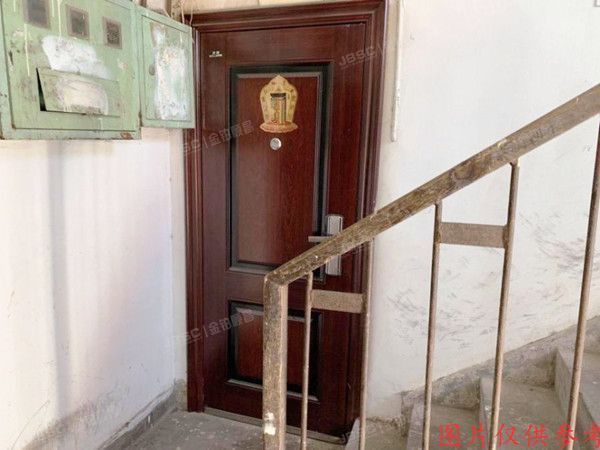 石景山区 特钢东门大楼2号楼1层2单元18号（古城特钢社区）