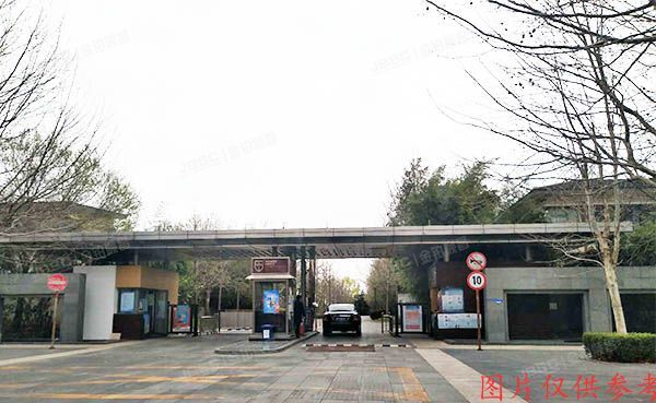 顺义区 金碧湖畔南区163号楼-1至2层（御墅）