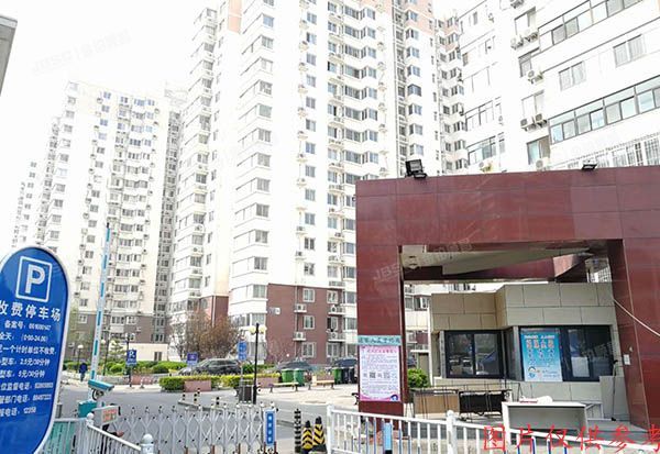 海淀区 马神庙一号三区13号楼7层57单元703（核二院）经适房