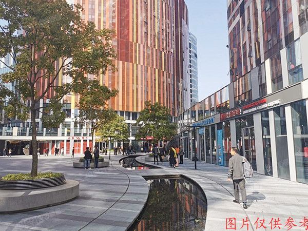 朝阳区 工人体育场北路8号院6幢-1层-1558号（三里屯SOHO）商业