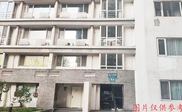 朝阳区 工人体育场东路8号院2幢1单元106（康堡花园）