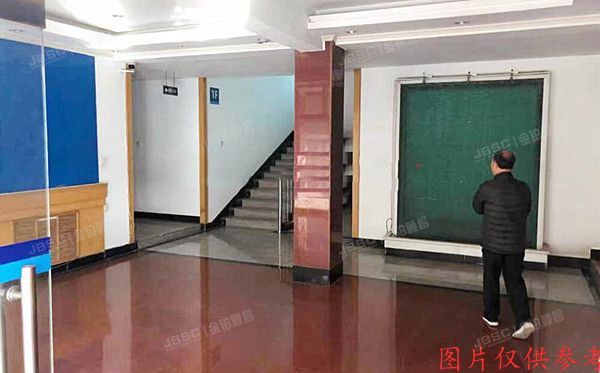 怀柔区 青春路44号（北京怀建集团有限公司）