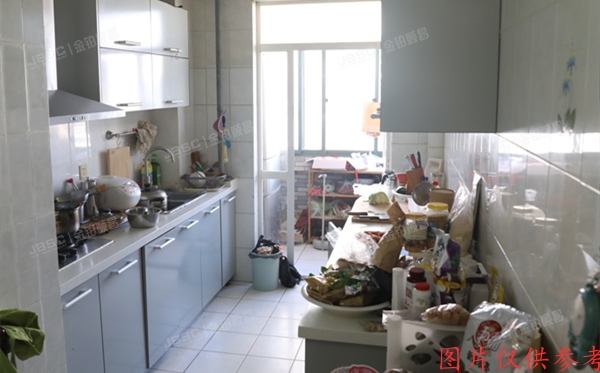 昌平区 天通西苑4号楼6层1单元1号 经适房