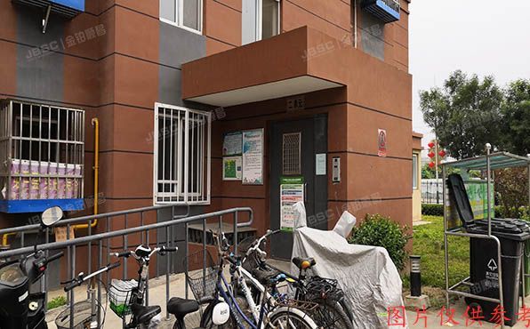 门头沟区 龙兴南二路11号院8号楼13层2单元1304（永升嘉园）