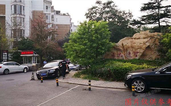 海淀区 西四环北路125号5-5-102号（汤泉逸墅）