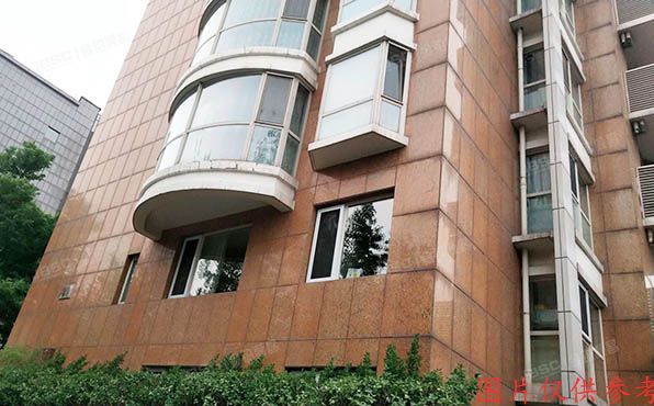 海淀区 西四环北路125号5-5-102号（汤泉逸墅）