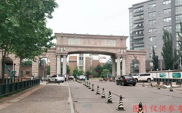 海淀区 西四环北路125号5-5-102号（汤泉逸墅）