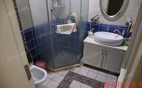 怀柔区 红螺路8号30-1至2层（红螺湖别墅）