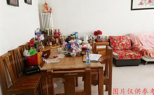 大兴区 兴华园40号楼3层2单元301（彩虹新城）