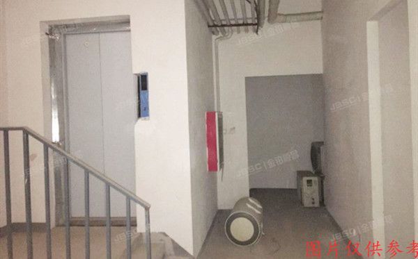 丰台区 泉湖西路1号院六区24号楼-1至3层104（亿城燕西）别墅