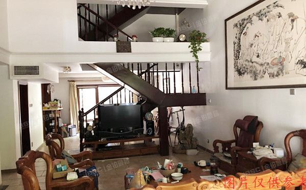 海淀区 香山路85号7号楼1至3层7-1号（半山枫林）