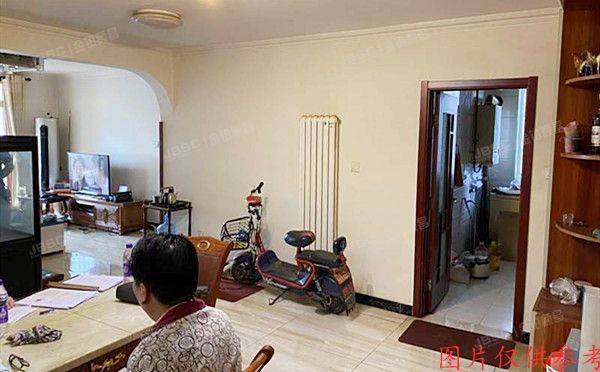 丰台区 首经贸中街1号院7号楼1层108（万年花城）