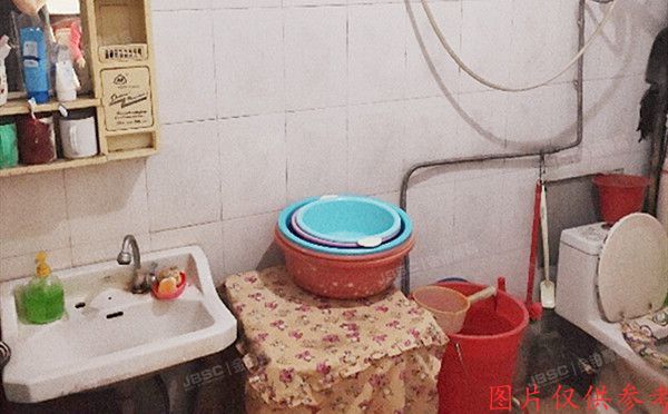 通州区 新华西街15号院3号楼1层711 房改房