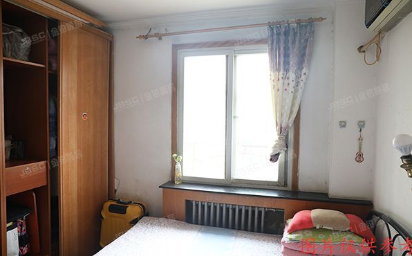 朝阳区  东柳西里12号楼4层4门412号