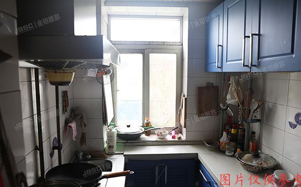 朝阳区  东柳西里12号楼4层4门412号