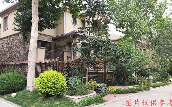 密云区 密溪路33号院五区72-1至2层五区72（君山别墅）