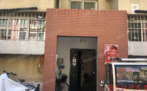 顺义区 港馨家园东区5号楼3层5单元302号