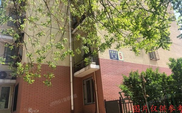 顺义区 港馨家园东区5号楼3层5单元302号