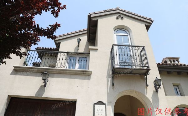 昌平区 安四路99号院一区88号1至2层（御汤山）别墅