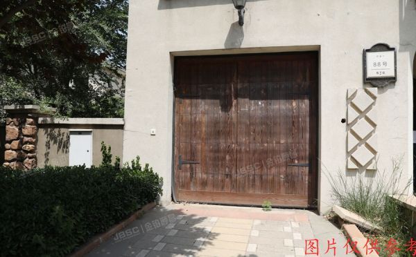昌平区 安四路99号院一区88号1至2层（御汤山）别墅