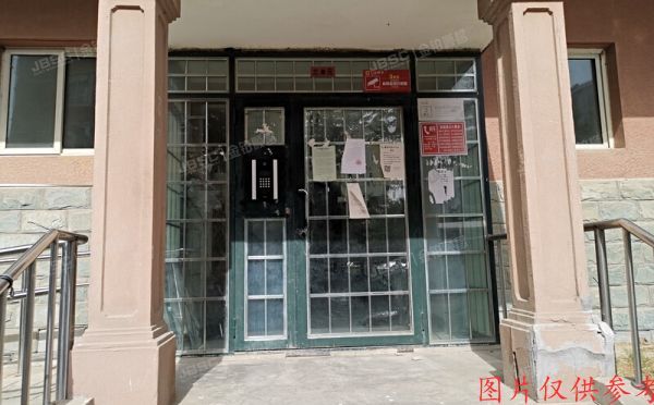 房山区 汇丰街3号院17号4单元502（世界名园）