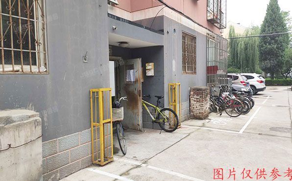 延庆区 颍泽洲11号楼407室