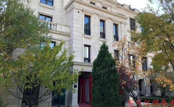 大兴区 鹿华路8号院24号楼1至2层101号（枫丹壹号二区）