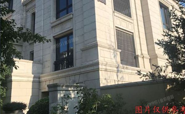 大兴区 鹿华路8号院24号楼1至2层101号（枫丹壹号二区）