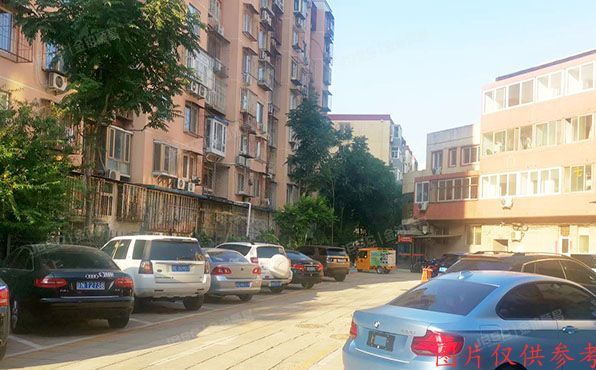 朝阳区 花家地南里5号楼5层2单元502号