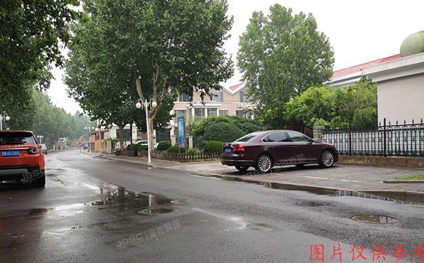 密云区 云秀花园玉兰园20幢  别墅