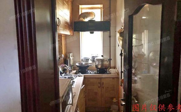 海淀区 车道沟南里29号楼2层5单元201号