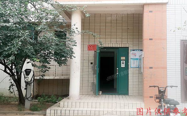 大兴区 月桂庄园1号楼三至四层2单元301