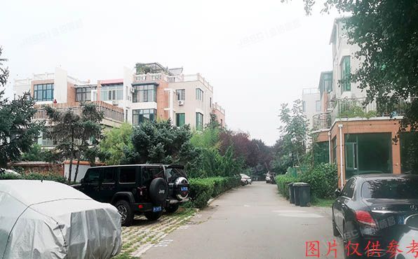 大兴区 月桂庄园1号楼三至四层2单元301