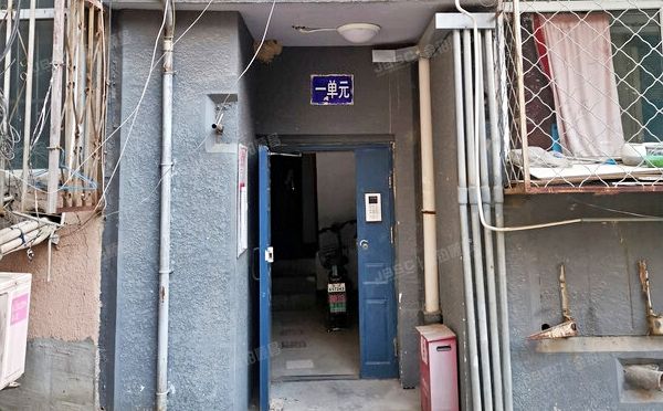 顺义区 幸福东区丙18号楼2层一单元202